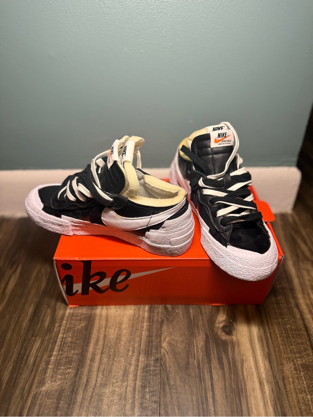 Nike Black and White Blazer Low '77 Vintage Sneakers